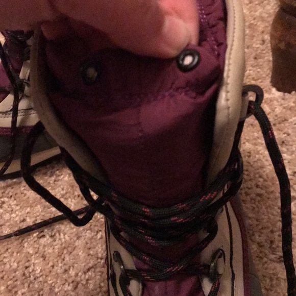 ❌SOLD❌LIKE NEW! Bear Paw winter boots - Picture 3 of 7